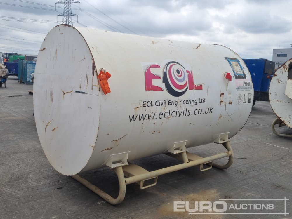 Fuel Proof 3000Litre Bunded Fuel Bowser, Manual Pump - Резервоар за съхранение: снимка 5 Fuel Proof 3000Litre Bunded Fuel Bowser, Manual Pump - Резервоар за съхранение: снимка 5