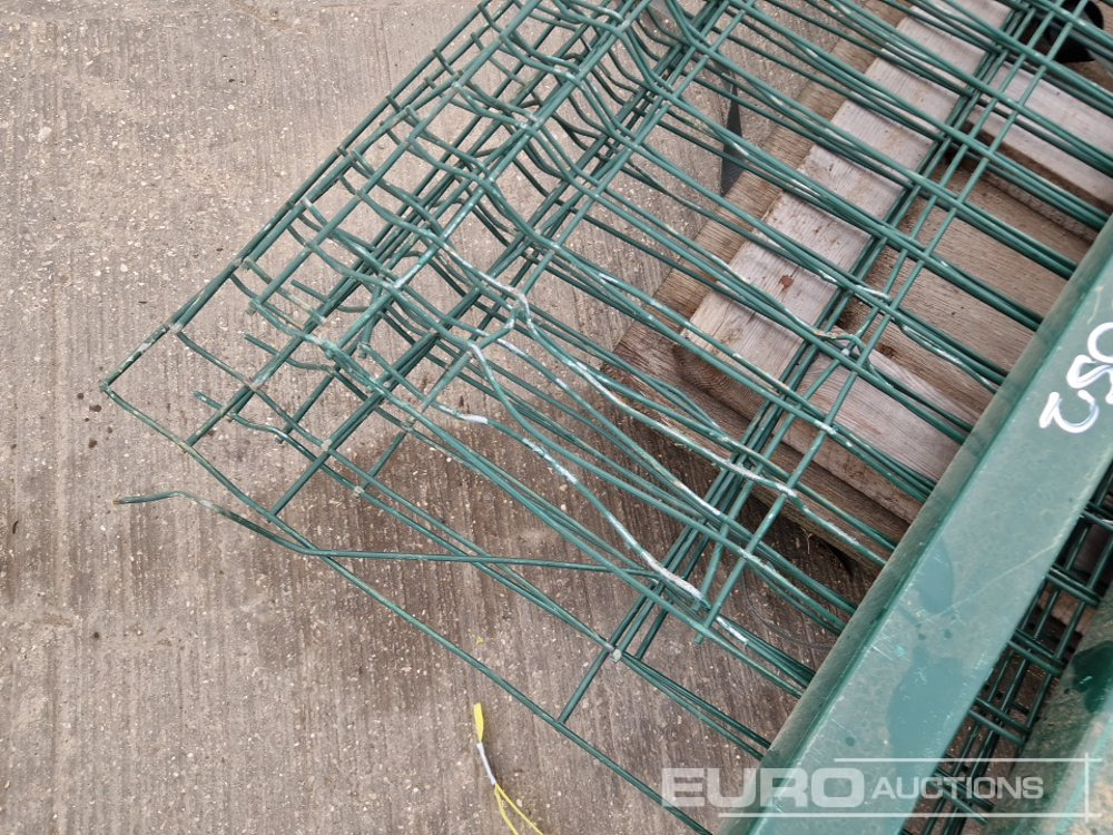 Строително оборудване Galvanised fencing Panel (4 of), Fencing Posts (5 of): снимка 15
