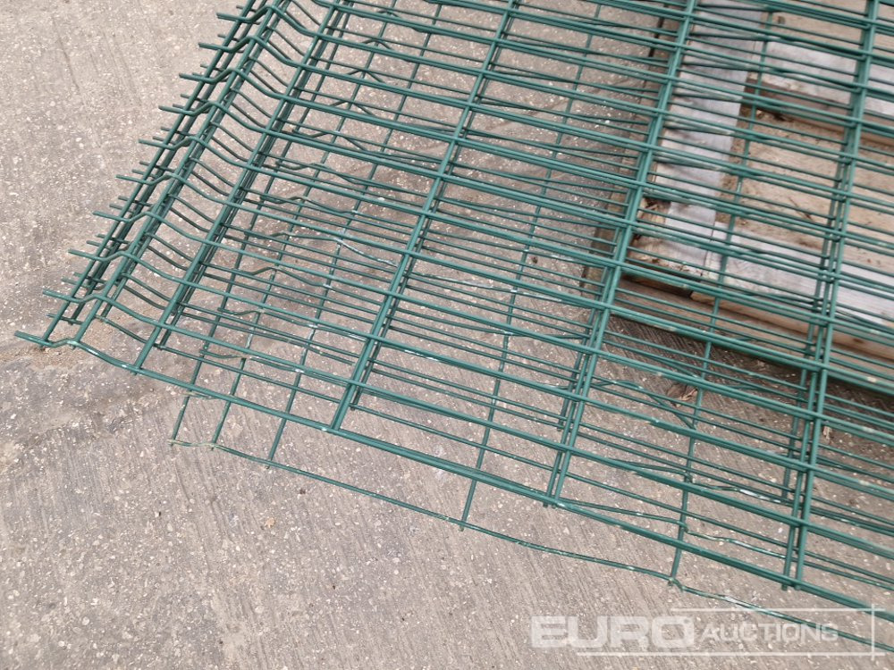 Строително оборудване Galvanised fencing Panel (4 of), Fencing Posts (5 of): снимка 10