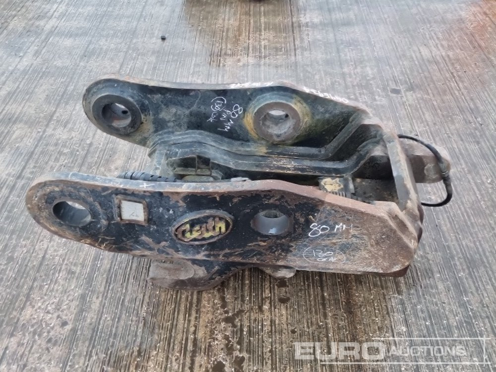 Geith Hydraulic Double Lock Quick Hitch 80mm Pin to suit 20 Ton Excavator - Бързо сменник: снимка 2 Geith Hydraulic Double Lock Quick Hitch 80mm Pin to suit 20 Ton Excavator - Бързо сменник: снимка 2