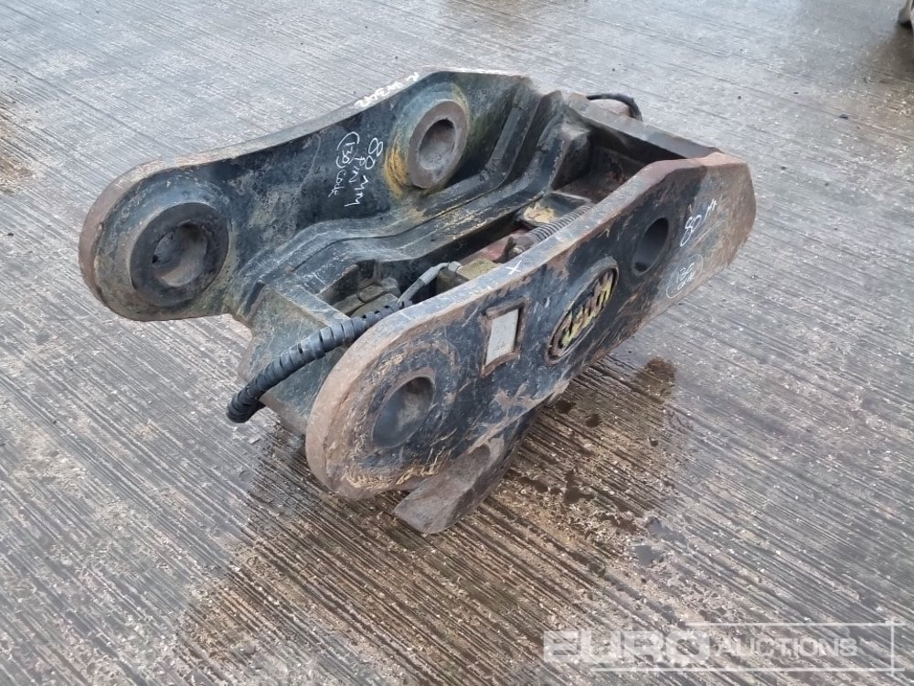 Geith Hydraulic Double Lock Quick Hitch 80mm Pin to suit 20 Ton Excavator - Бързо сменник: снимка 1 Geith Hydraulic Double Lock Quick Hitch 80mm Pin to suit 20 Ton Excavator - Бързо сменник: снимка 1
