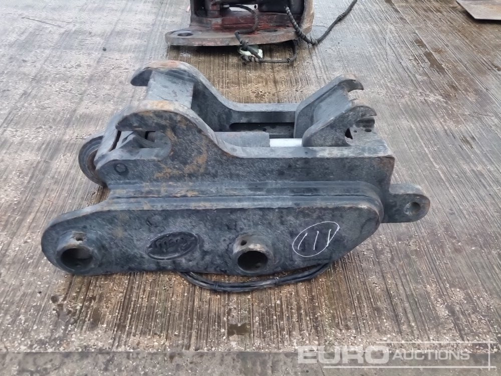 Geith Hydraulic Quick Hitch 80mm Pin to suit 20 Ton Excavator - Бързо сменник: снимка 2 Geith Hydraulic Quick Hitch 80mm Pin to suit 20 Ton Excavator - Бързо сменник: снимка 2