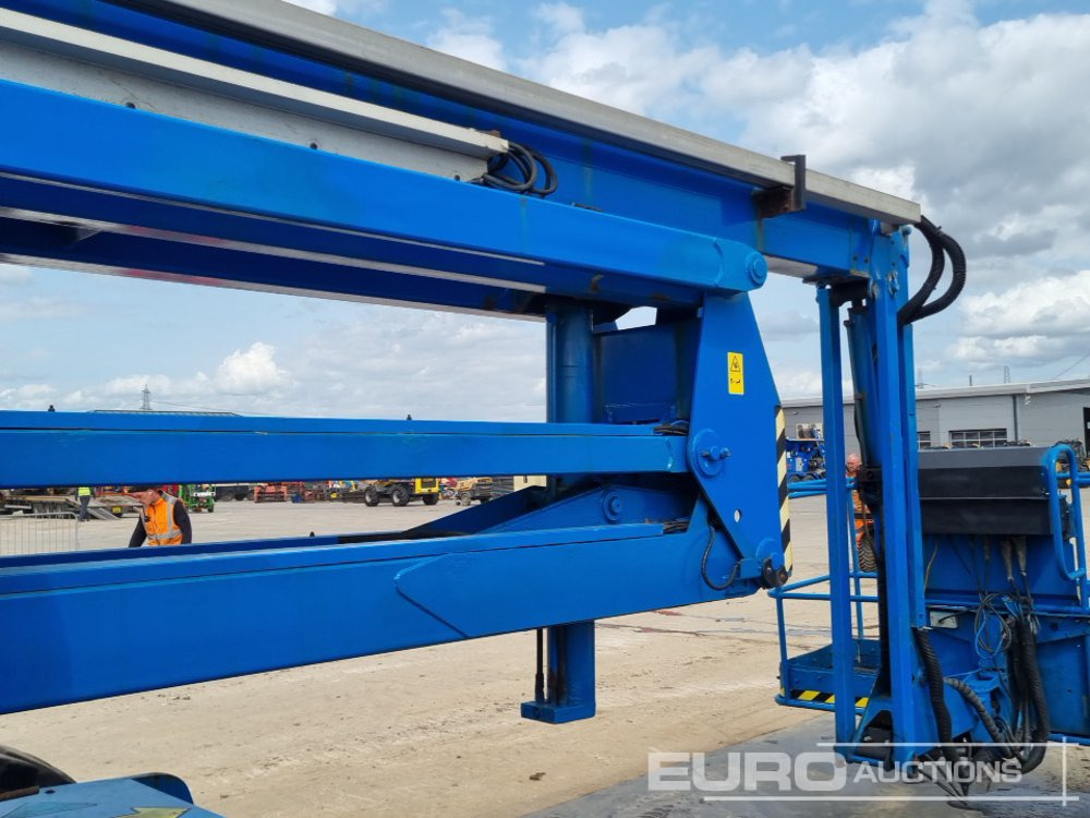 Работна площадка Genie Z60/34: снимка 14