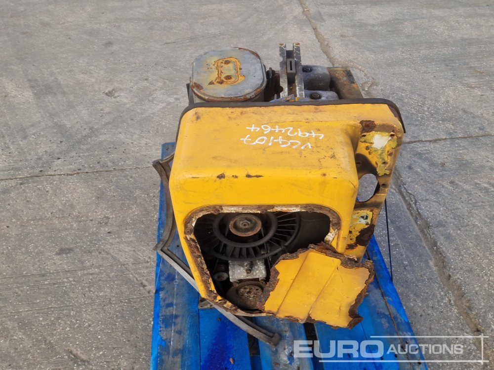 Hatz 2 Cylinder Engine - Двигател: снимка 4 Hatz 2 Cylinder Engine - Двигател: снимка 4