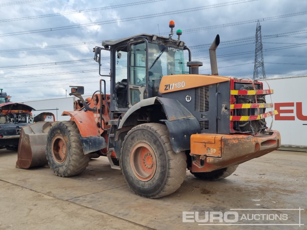 Hitachi ZW180 - Колесен товарач: снимка 3 Hitachi ZW180 - Колесен товарач: снимка 3