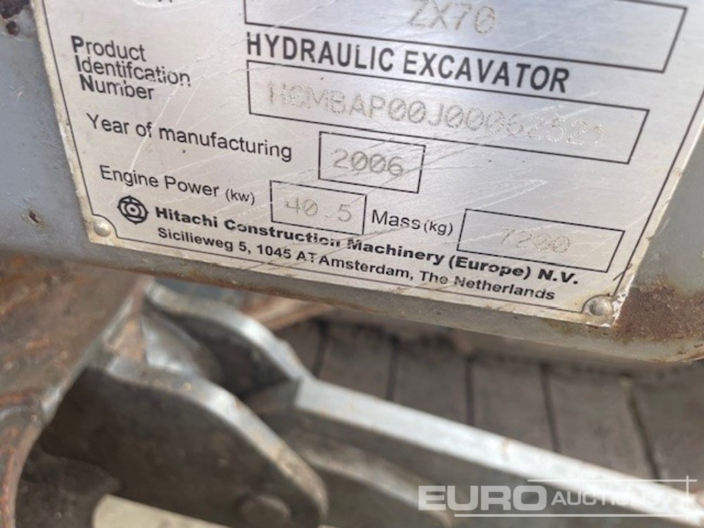 Мини багер Hitachi ZX70: снимка 10