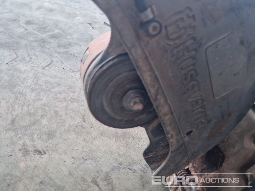 Оборудване за гаражи/ Работилници Husqvarna Petrol Con Saw (Spares): снимка 7 Оборудване за гаражи/ Работилници Husqvarna Petrol Con Saw (Spares): снимка 7