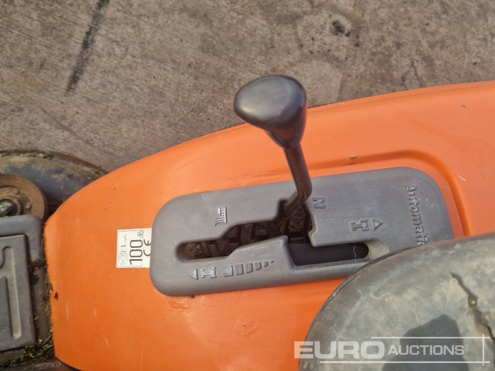 Косачка за трева Husqvarna Petrol Ride on Lawnmower (Non Runner): снимка 15