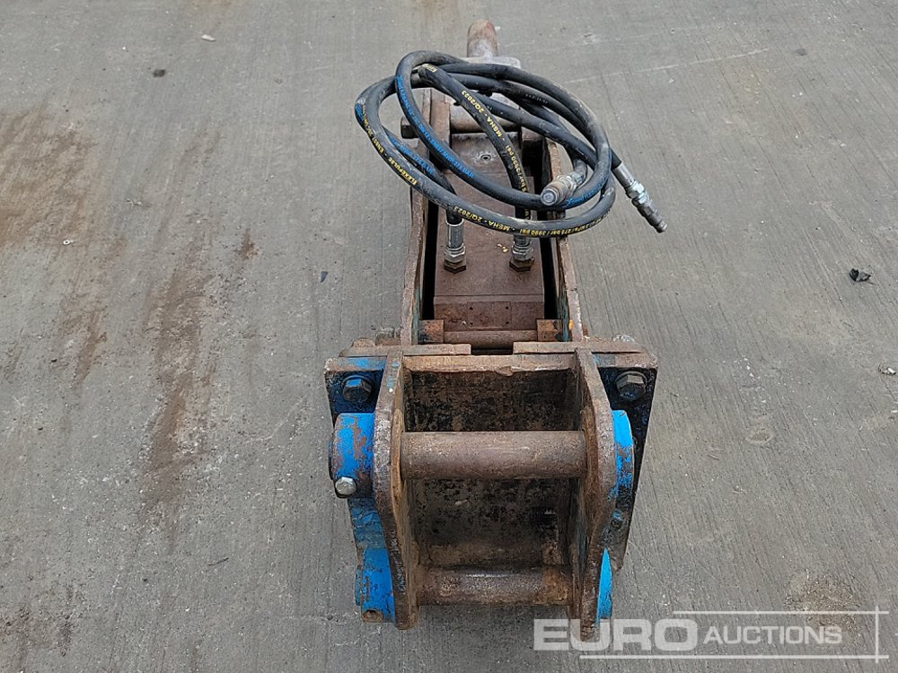 Hydraulic Breaker 45mm Pin to suit 4-6 Ton Excavator - Хидравличен чук: снимка 4 Hydraulic Breaker 45mm Pin to suit 4-6 Ton Excavator - Хидравличен чук: снимка 4