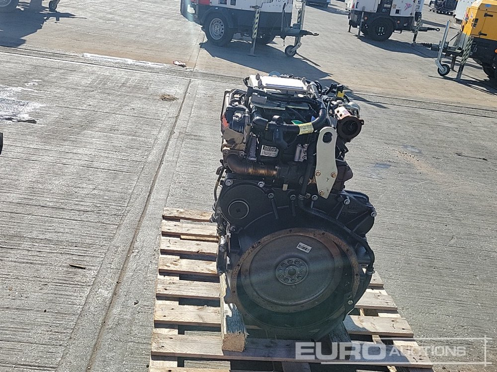 JCB 4 Cylinder Engine - Двигател: снимка 2 JCB 4 Cylinder Engine - Двигател: снимка 2