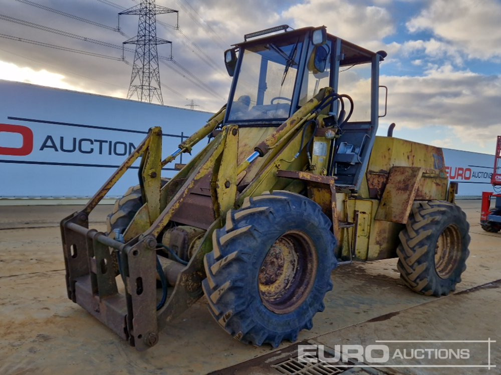 JCB 410 - Колесен товарач: снимка 1 JCB 410 - Колесен товарач: снимка 1