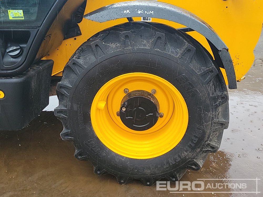 Телескопичен товарач JCB 531-70: снимка 10