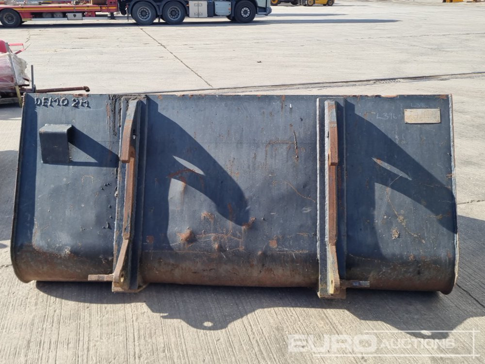 JCB 90" Loading Bucket to suit Telehandler - Кофа: снимка 4 JCB 90" Loading Bucket to suit Telehandler - Кофа: снимка 4
