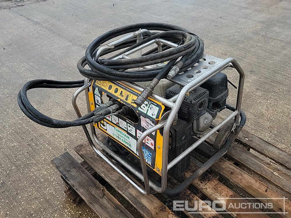 JCB Beaver - Техника за слагане на асфалт: снимка 1 JCB Beaver - Техника за слагане на асфалт: снимка 1