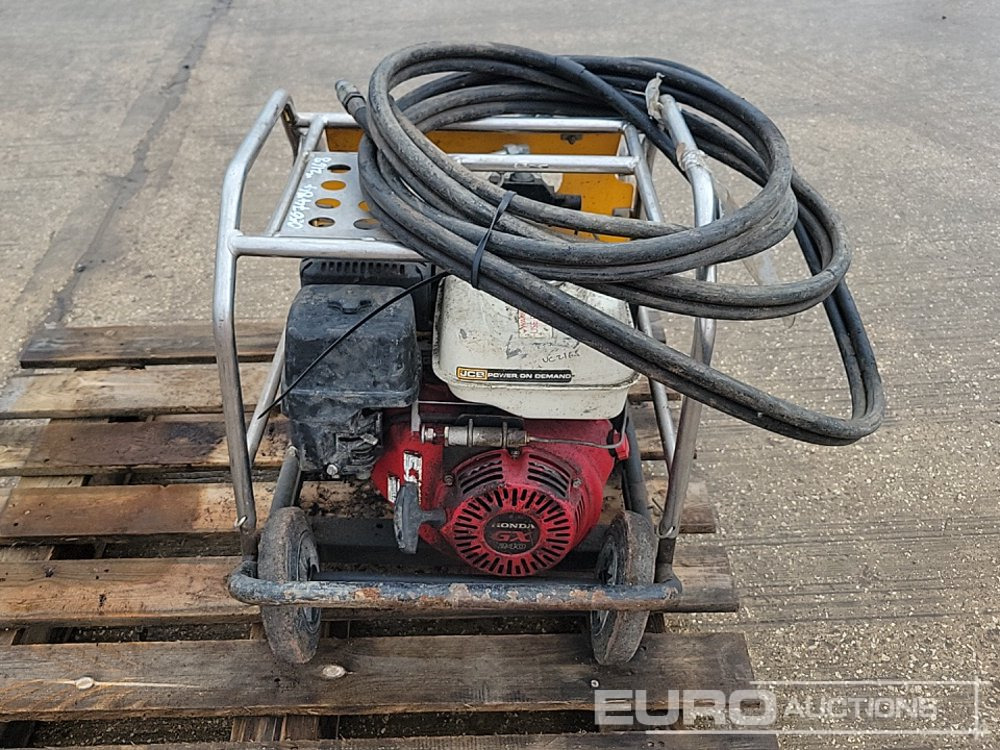 JCB Beaver - Техника за слагане на асфалт: снимка 4 JCB Beaver - Техника за слагане на асфалт: снимка 4