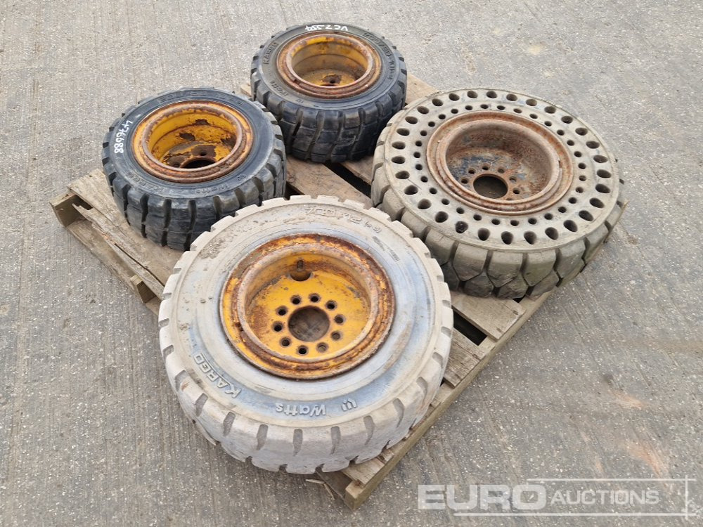 JCB Selection of Tyres to suit Teletruck - Гума: снимка 3 JCB Selection of Tyres to suit Teletruck - Гума: снимка 3