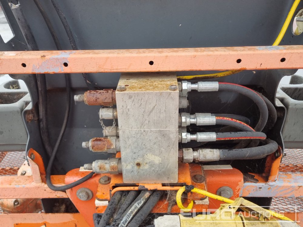 Работна площадка JLG 450AJ: снимка 28