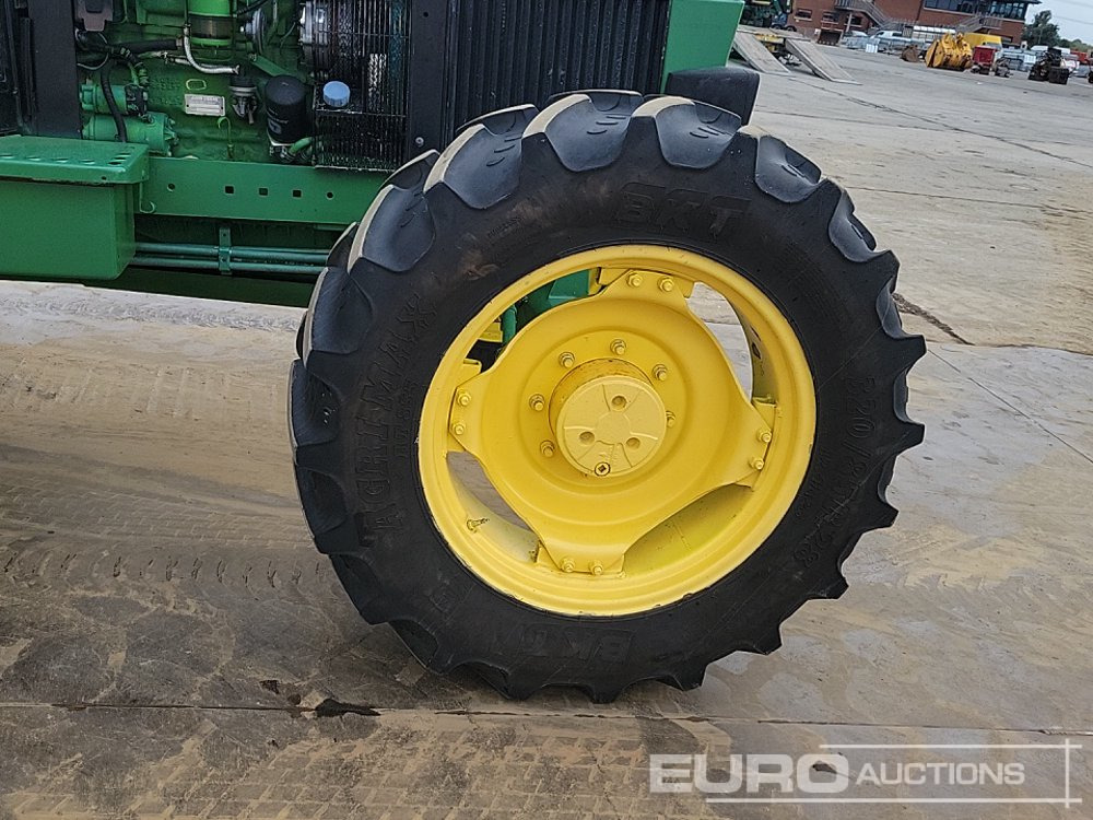 Трактор John Deere 2250: снимка 12