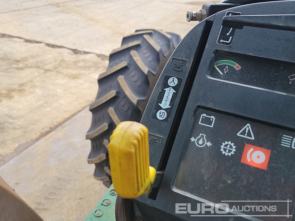 Трактор John Deere 2250: снимка 37