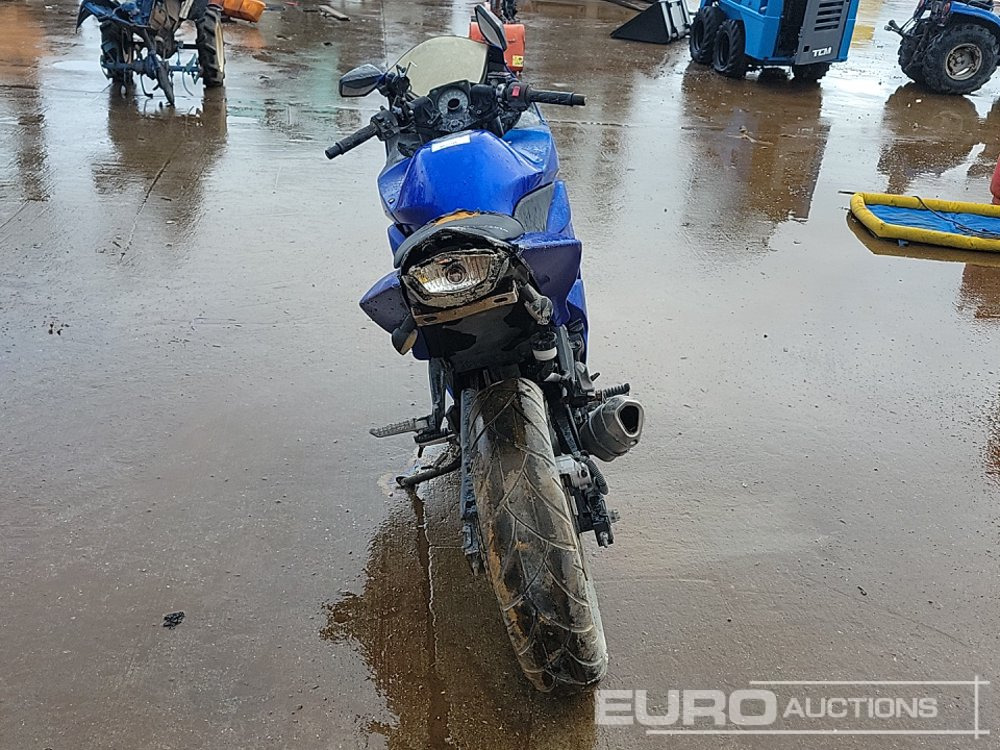 Kawasaki Ninja - Мотоциклет: снимка 4 Kawasaki Ninja - Мотоциклет: снимка 4