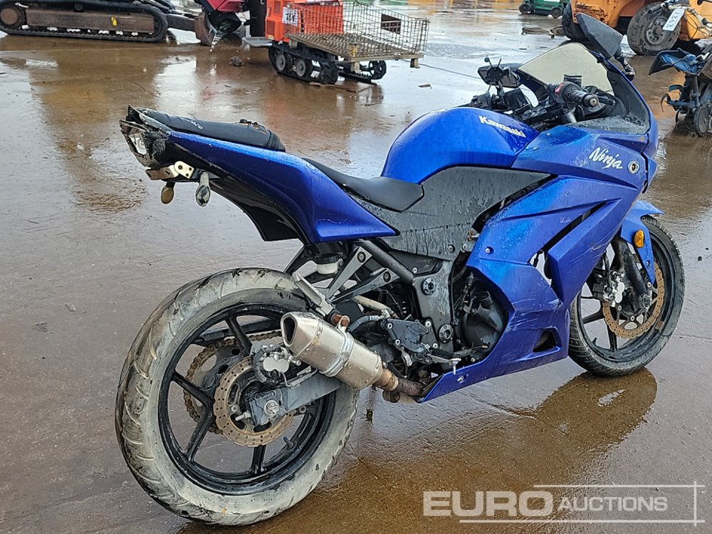 Kawasaki Ninja - Мотоциклет: снимка 5 Kawasaki Ninja - Мотоциклет: снимка 5