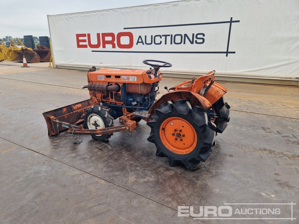 Kubota B7001 - Малък трактор: снимка 3 Kubota B7001 - Малък трактор: снимка 3