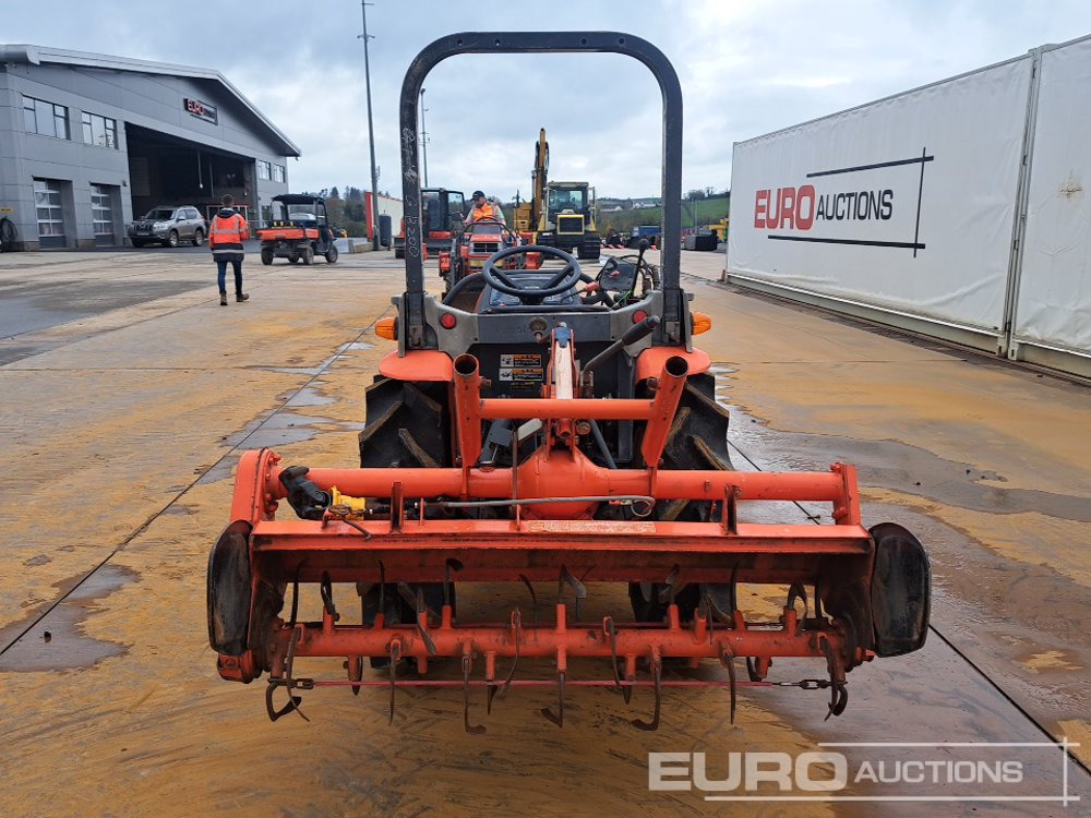 Kubota GB200 - Малък трактор: снимка 4 Kubota GB200 - Малък трактор: снимка 4