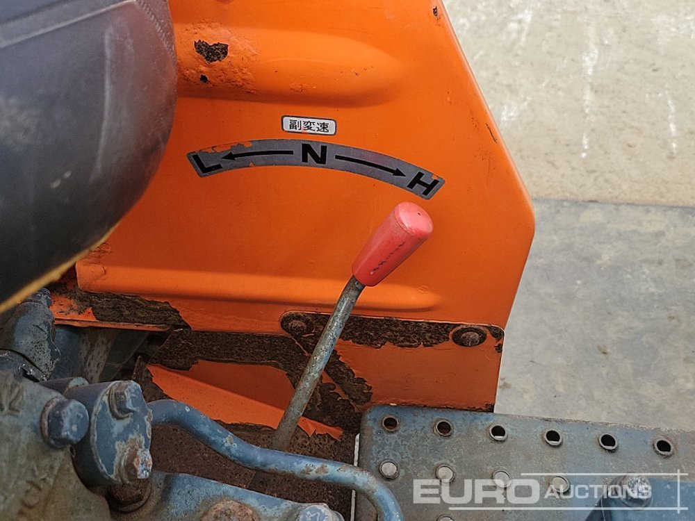 Малък трактор Kubota L1801: снимка 28 Малък трактор Kubota L1801: снимка 28