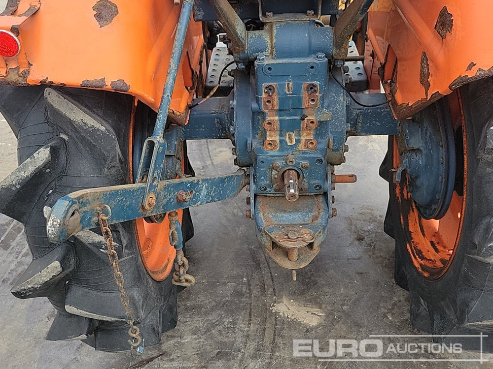 Малък трактор Kubota L1801: снимка 13 Малък трактор Kubota L1801: снимка 13