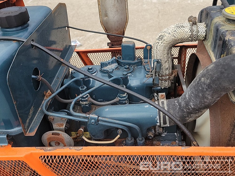 Малък трактор Kubota L1801: снимка 20 Малък трактор Kubota L1801: снимка 20