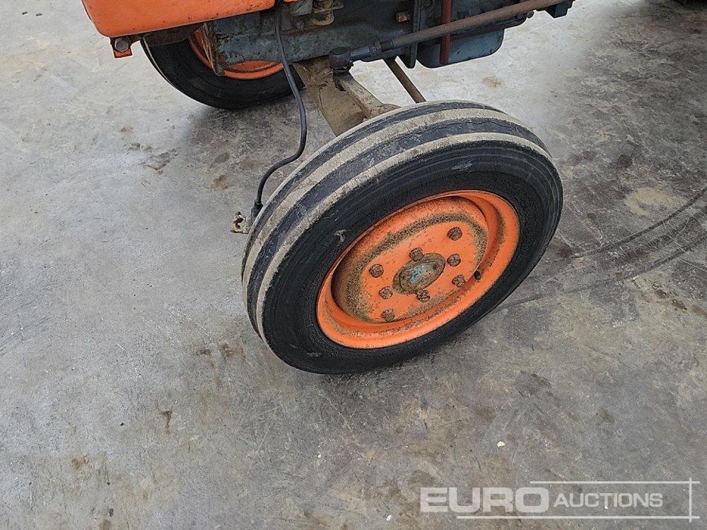 Малък трактор Kubota L1801: снимка 9 Малък трактор Kubota L1801: снимка 9