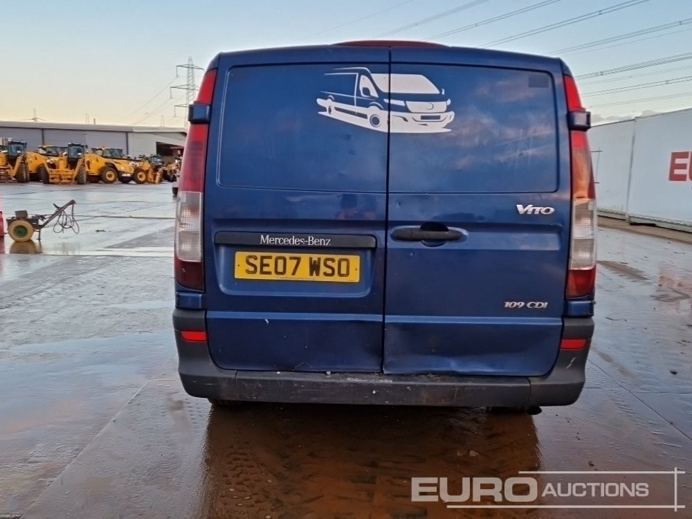 2007 Mercedes Vito - Лекотоварен автомобил: снимка 4 2007 Mercedes Vito - Лекотоварен автомобил: снимка 4