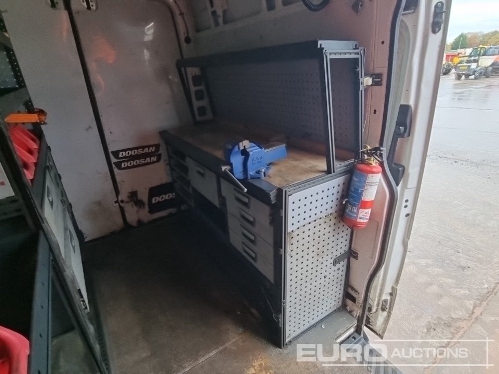 Лекотоварен автомобил 2015 Volkswagen Crafter: снимка 22