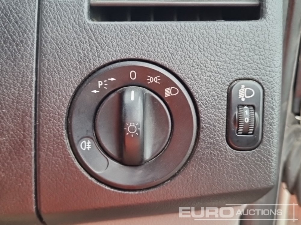 Лекотоварен автомобил 2015 Volkswagen Crafter: снимка 32