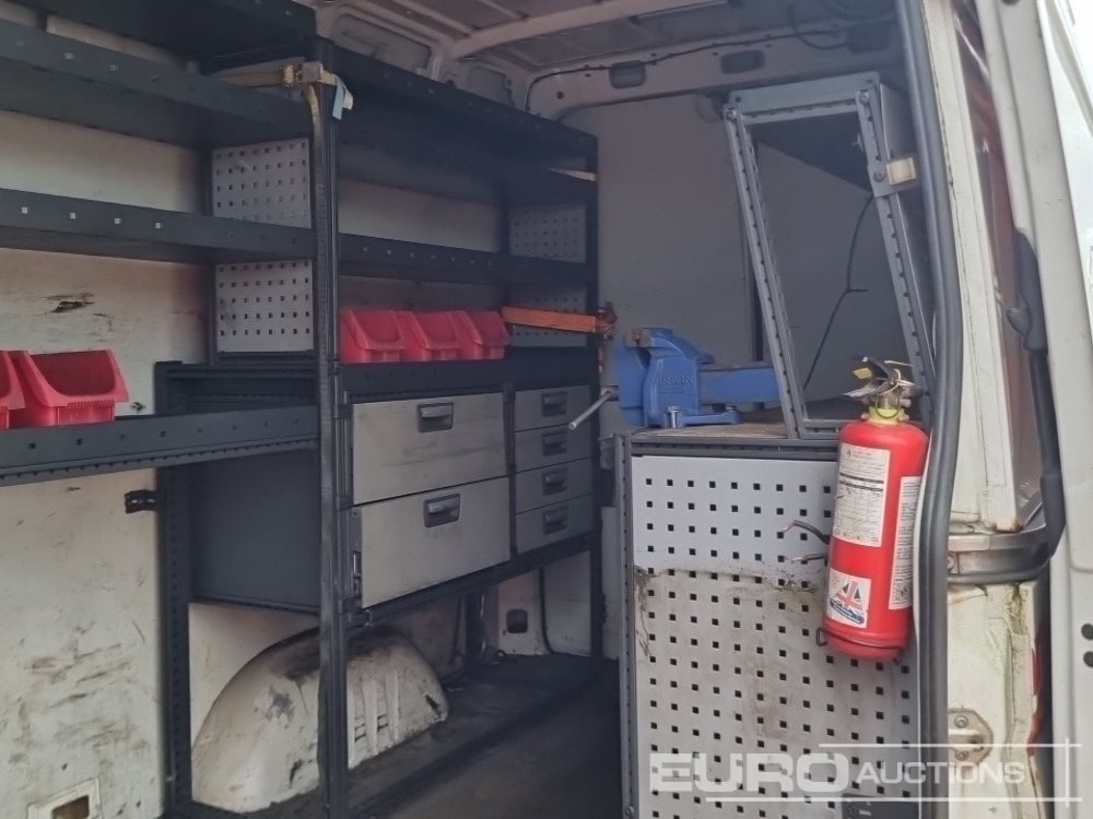 Лекотоварен автомобил 2015 Volkswagen Crafter: снимка 21