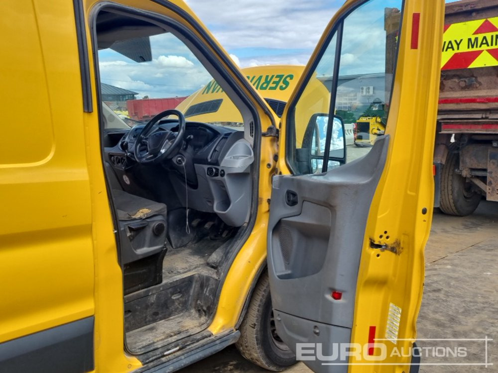 Лекотоварен автомобил 2016 Ford Transit 350: снимка 23