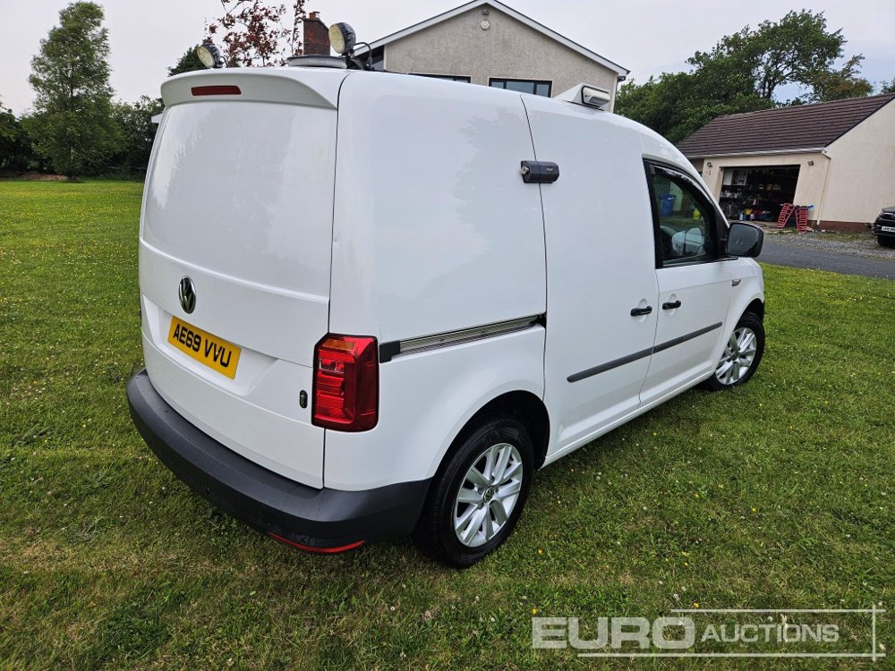 2019 Volkswagen CADDY 2.0TDI BLUEMOTION - Лекотоварен автомобил: снимка 5 2019 Volkswagen CADDY 2.0TDI BLUEMOTION - Лекотоварен автомобил: снимка 5