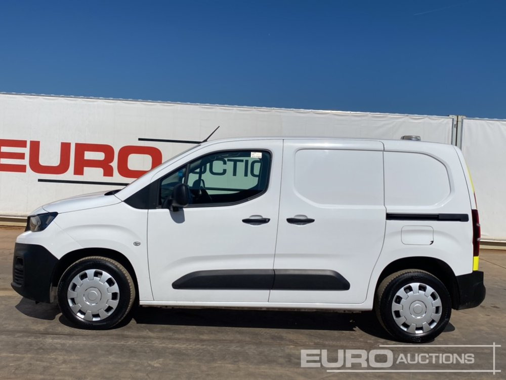2020 Peugeot Partner - Лекотоварен автомобил: снимка 2 2020 Peugeot Partner - Лекотоварен автомобил: снимка 2