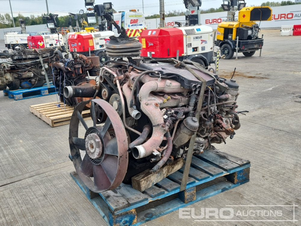 MAN 4 Cylinder Engine, Gearbox - Двигател: снимка 1 MAN 4 Cylinder Engine, Gearbox - Двигател: снимка 1