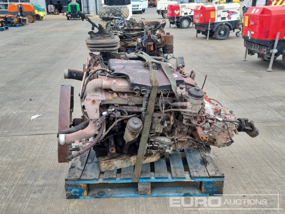 MAN 4 Cylinder Engine, Gearbox - Двигател: снимка 2 MAN 4 Cylinder Engine, Gearbox - Двигател: снимка 2