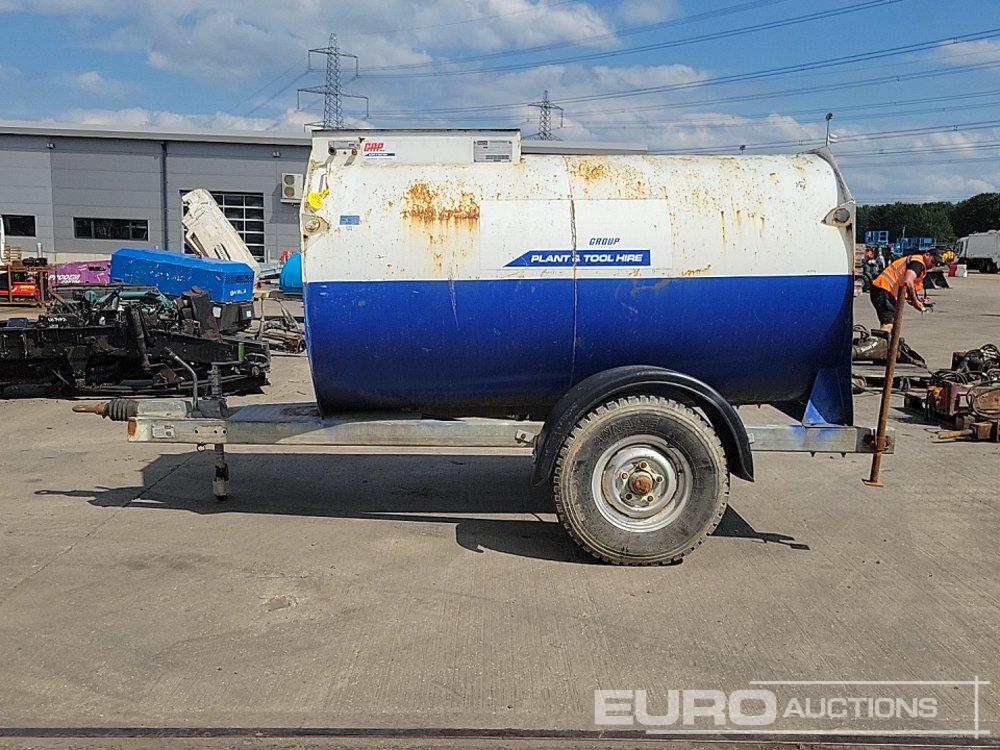 Main Single Axle Bunded 2000 Fuel Bowser, Electric Pump - Резервоар за съхранение: снимка 2 Main Single Axle Bunded 2000 Fuel Bowser, Electric Pump - Резервоар за съхранение: снимка 2