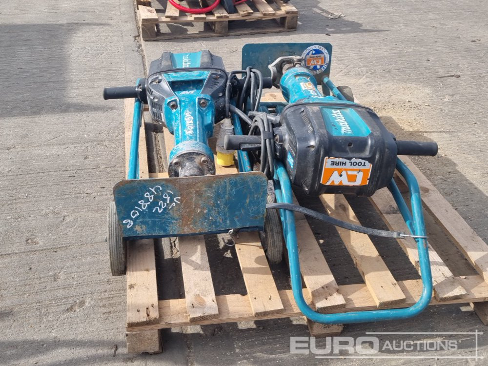 Makita AVT - Строително оборудване: снимка 4 Makita AVT - Строително оборудване: снимка 4