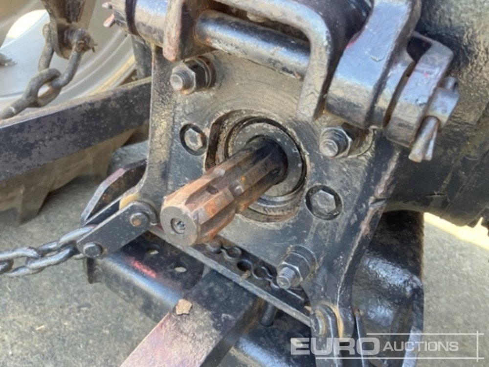 Massey Ferguson 240 - Трактор: снимка 5 Massey Ferguson 240 - Трактор: снимка 5