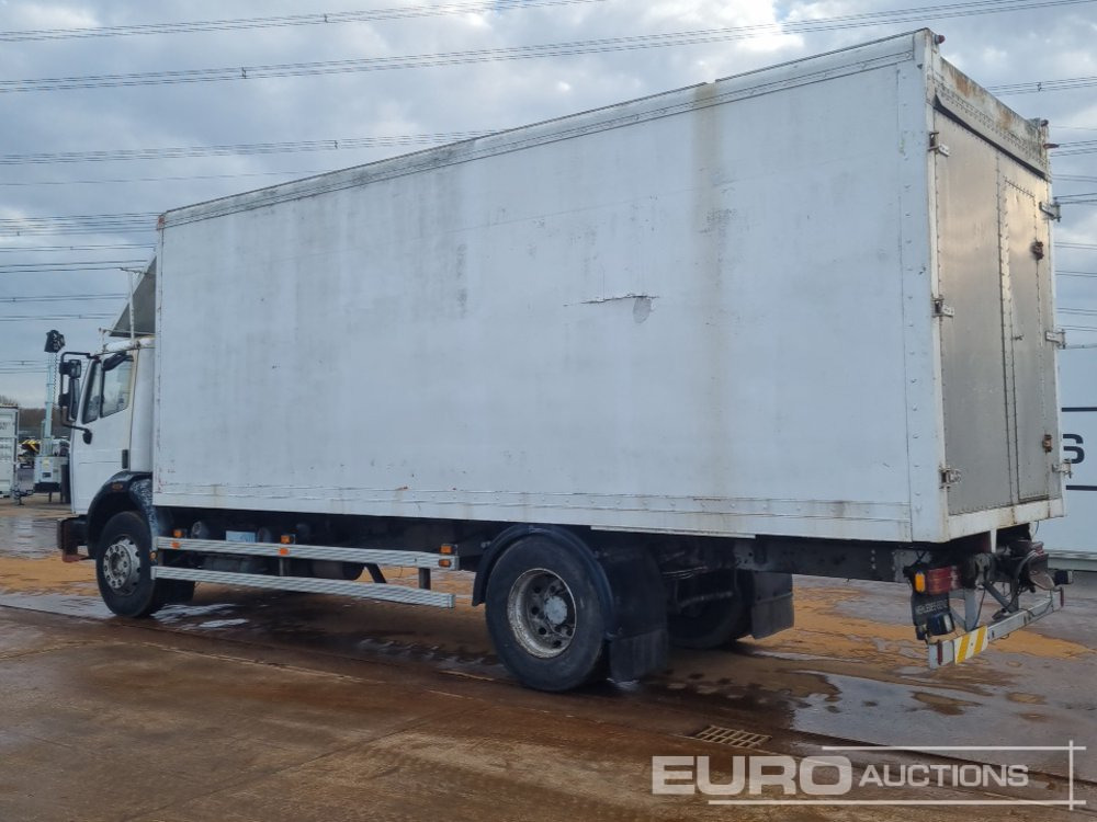 Mercedes 1820 - Камион фургон: снимка 4 Mercedes 1820 - Камион фургон: снимка 4