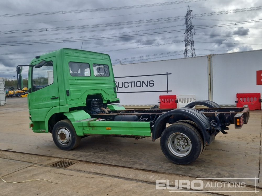 Mercedes 4x2 Chassis Cab, Manual Gearbox - Шаси кабина: снимка 3 Mercedes 4x2 Chassis Cab, Manual Gearbox - Шаси кабина: снимка 3