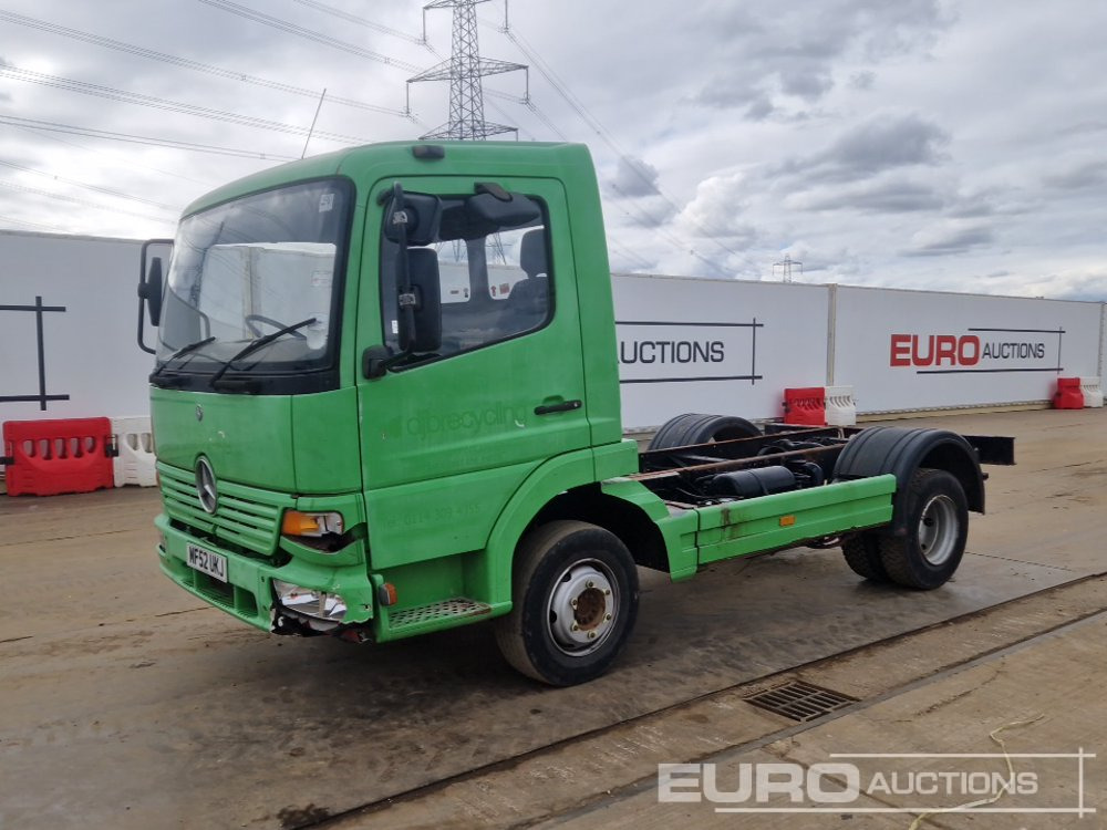 Mercedes 4x2 Chassis Cab, Manual Gearbox - Шаси кабина: снимка 1 Mercedes 4x2 Chassis Cab, Manual Gearbox - Шаси кабина: снимка 1