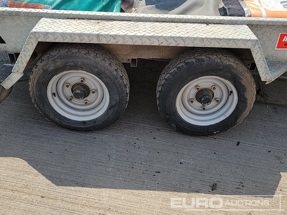 Ремарке за строителна техника Meredith & Eyre 3.5 Ton Twin Axle Plant Trailer, Soundproofing Barriers (10 of): снимка 10