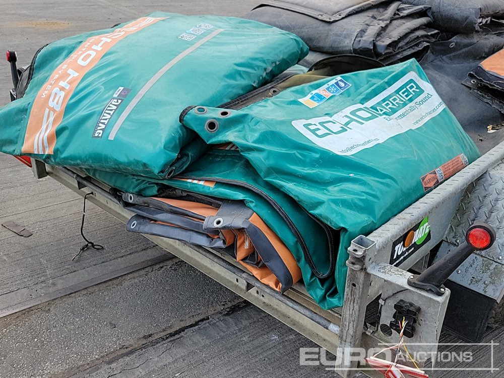 Ремарке за строителна техника Meredith & Eyre 3.5 Ton Twin Axle Plant Trailer, Soundproofing Barriers (10 of): снимка 21