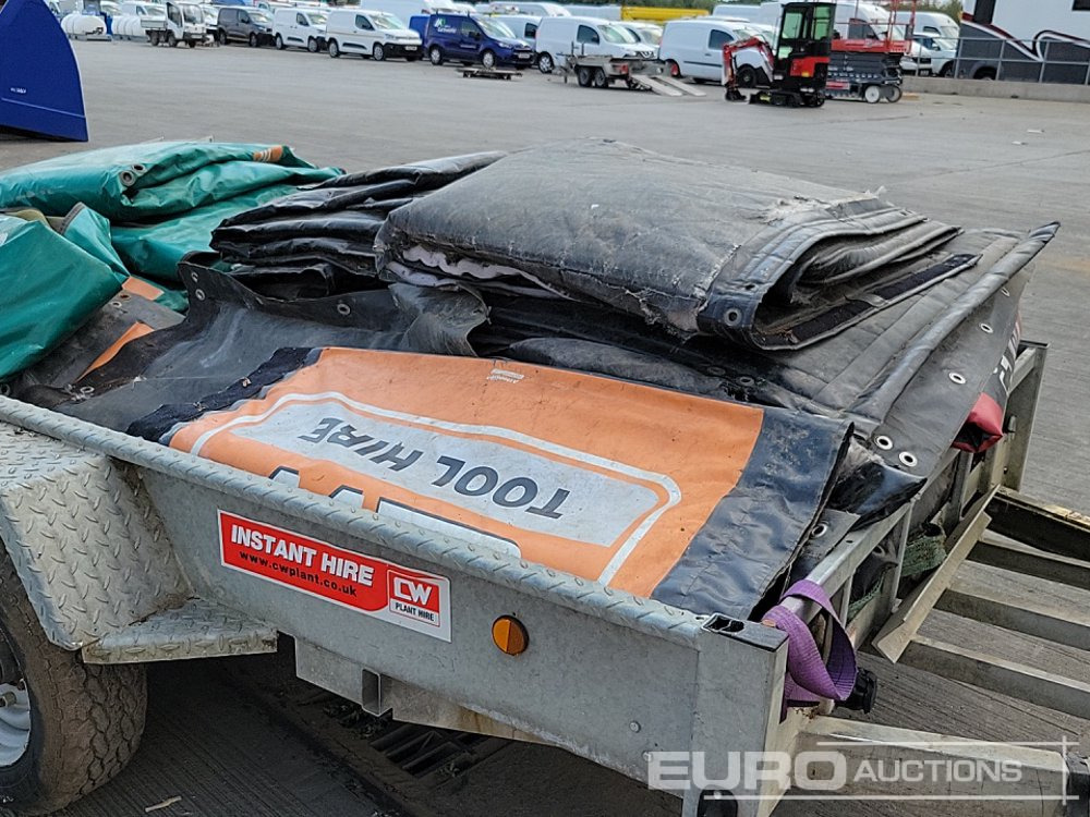 Ремарке за строителна техника Meredith & Eyre 3.5 Ton Twin Axle Plant Trailer, Soundproofing Barriers (10 of): снимка 24