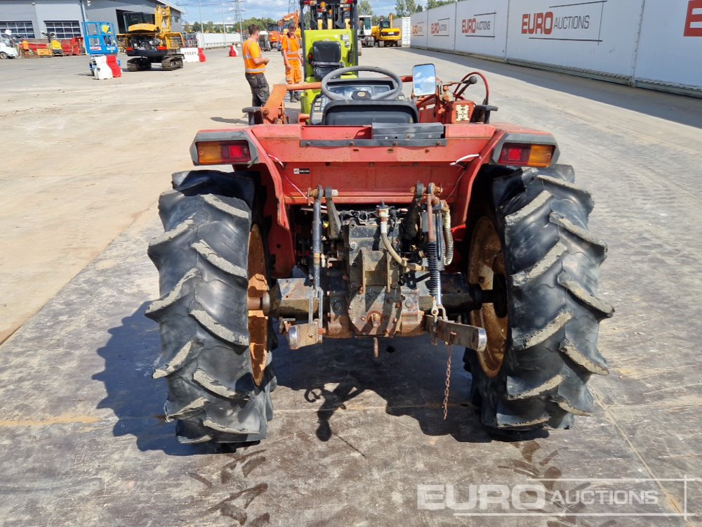 Mitsubishi MT24 - Малък трактор: снимка 4 Mitsubishi MT24 - Малък трактор: снимка 4